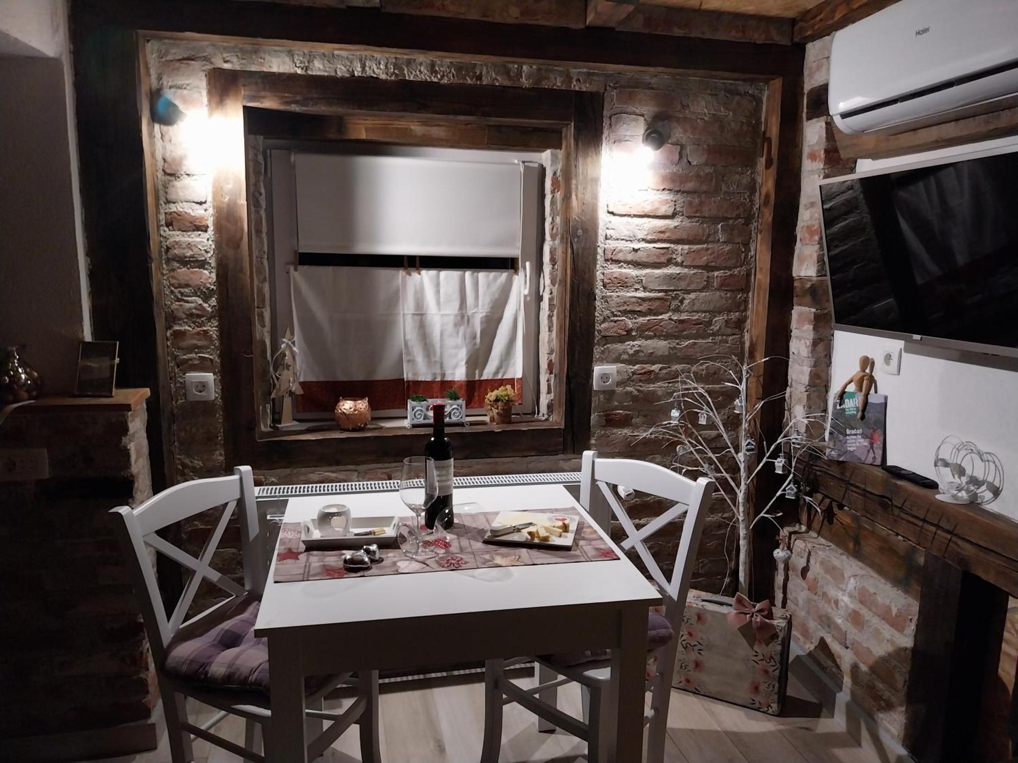 Apartment Ada Bed & Breakfast Грачац Экстерьер фото