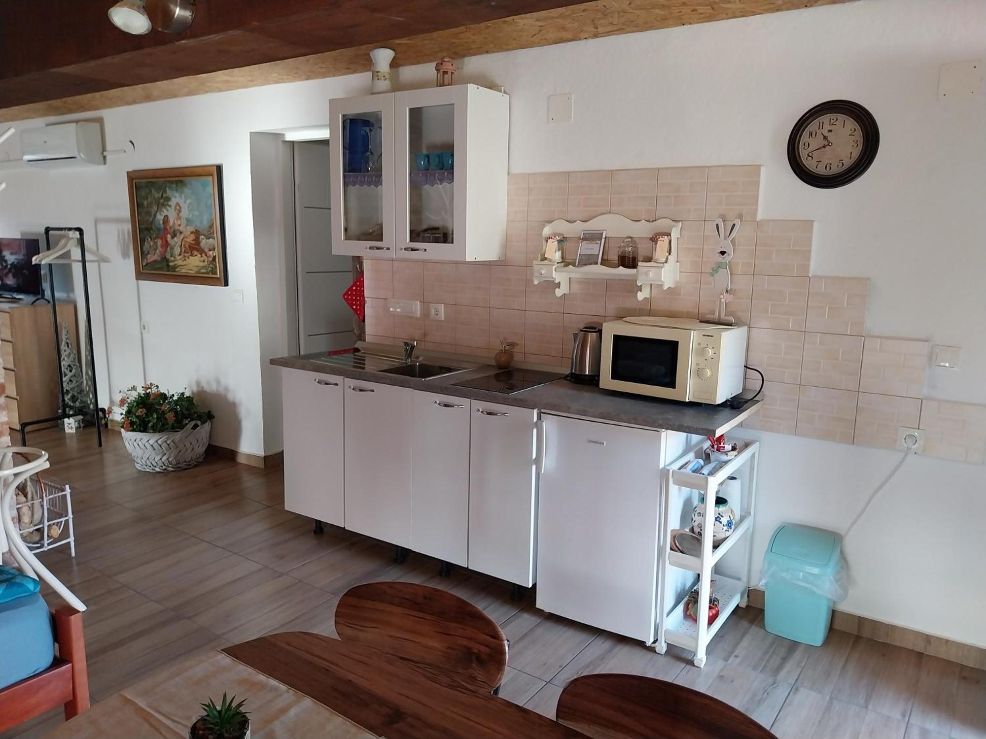 Apartment Ada Bed & Breakfast Грачац Экстерьер фото
