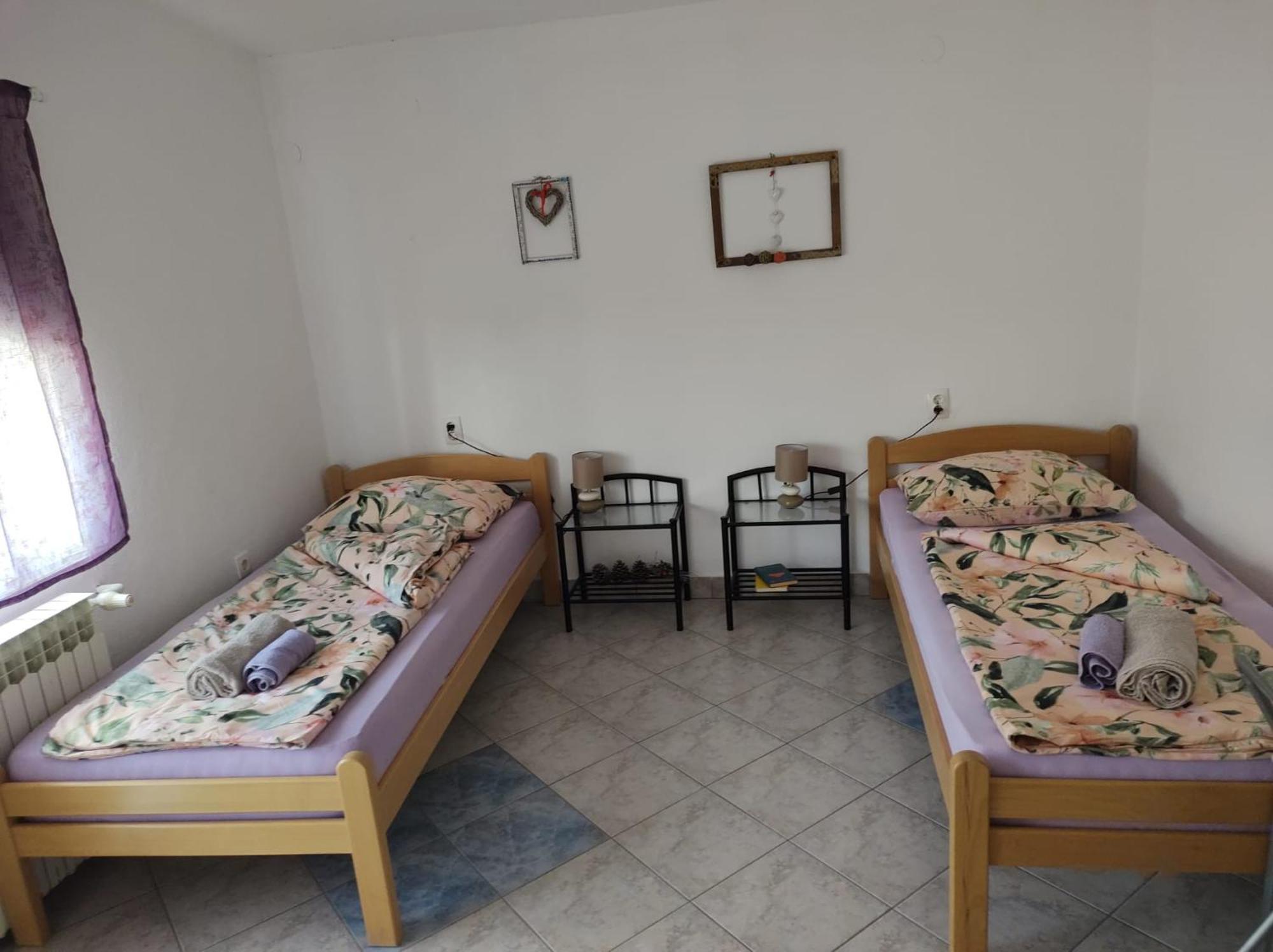 Apartment Ada Bed & Breakfast Грачац Номер фото