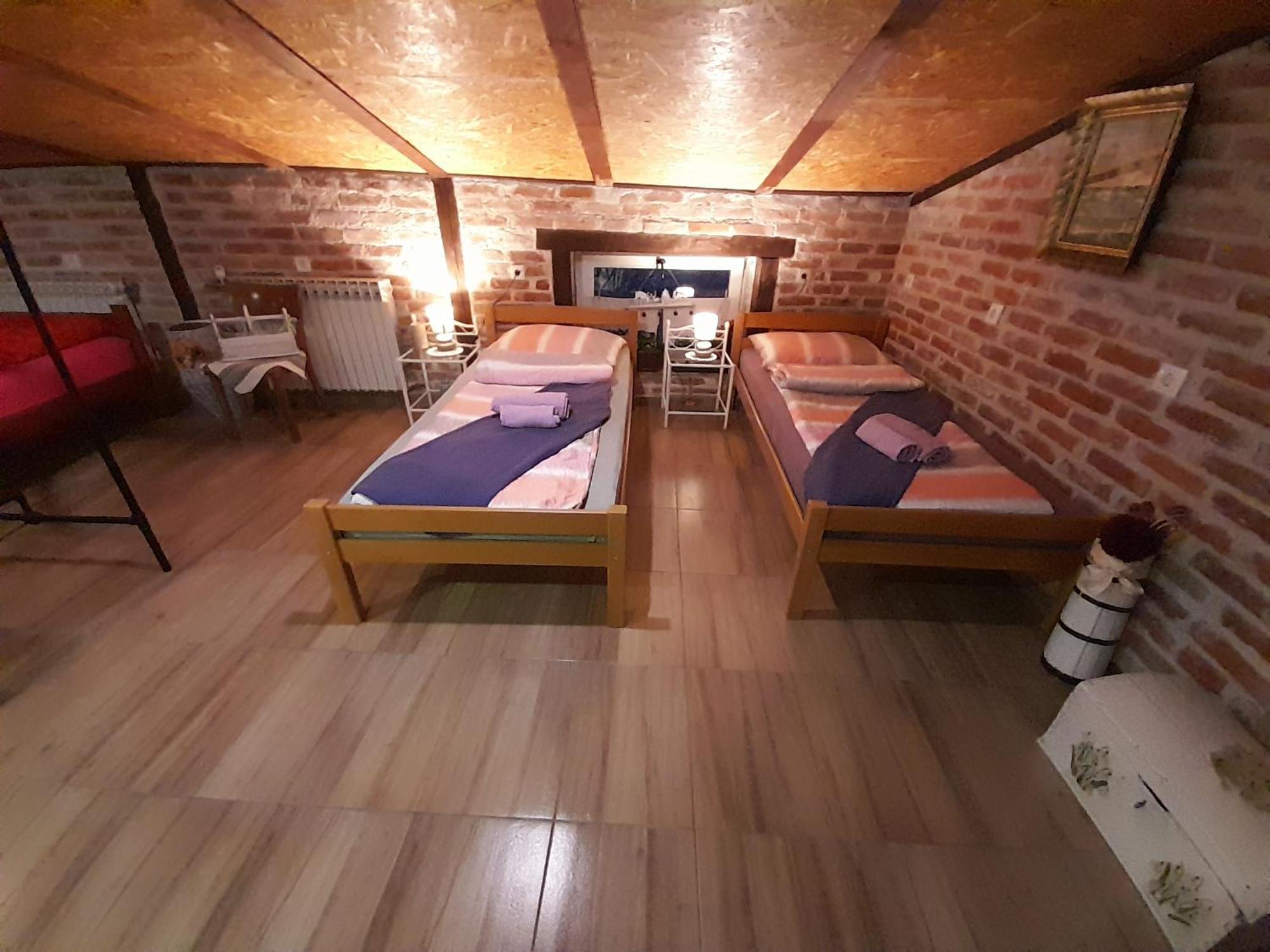 Apartment Ada Bed & Breakfast Грачац Номер фото